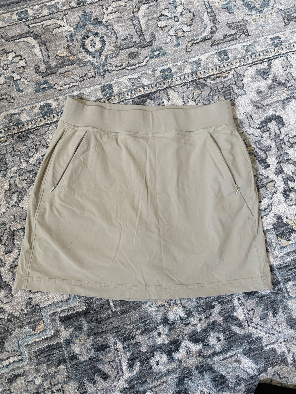 Eddie Bauer Light Olive Active Skort with Zip Pockets